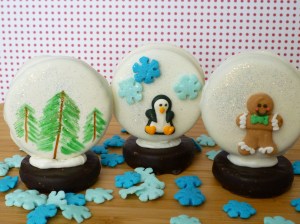 Edible snow globes