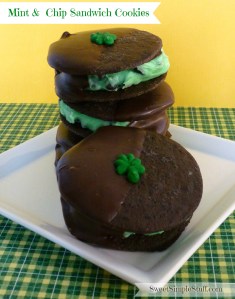 Mint & chip sandwich cookies