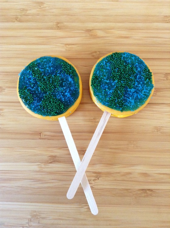 Moon pie earth day pops