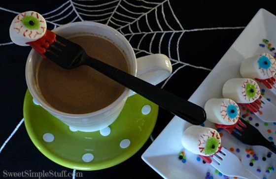 eyeball marshmallows in hot chocolate