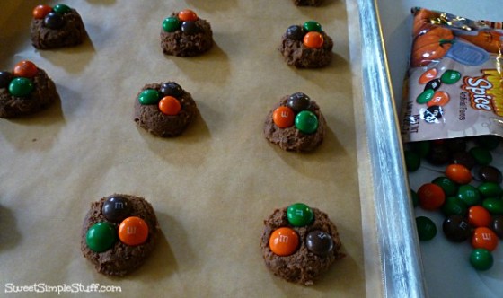 m&m's pumpkin spice cookie dough