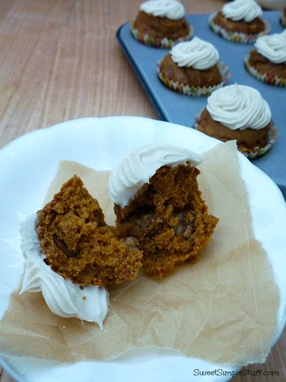 pumpkin pecan cupcakes cream cheese