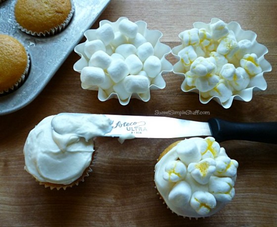 Popcorn Cupcakes - SweetSimpleStuff.com