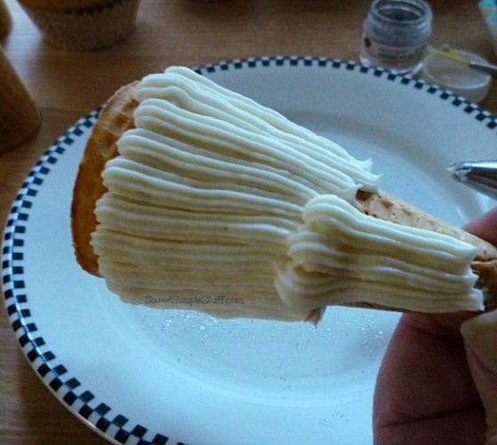 Christmas tree cone - SweetSimpleStuff.com