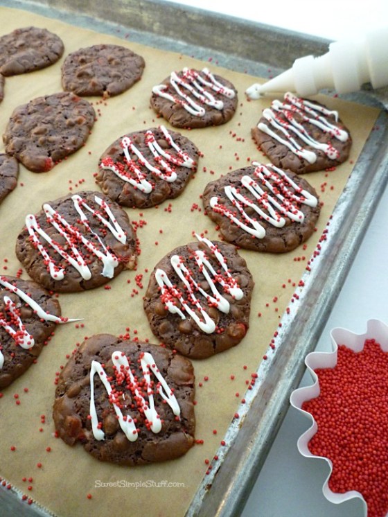 gluten free chocolate peppermint cookies - SweetSimpleStuff.com