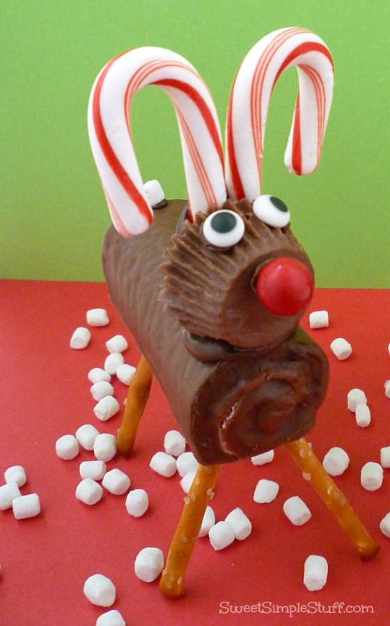 Reindeer with pretzel legs & Reese's peanut butter cup - SweetSimpleStuff.com